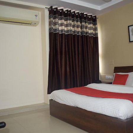 Hotel-The Safar Ahmedabad Exterior foto